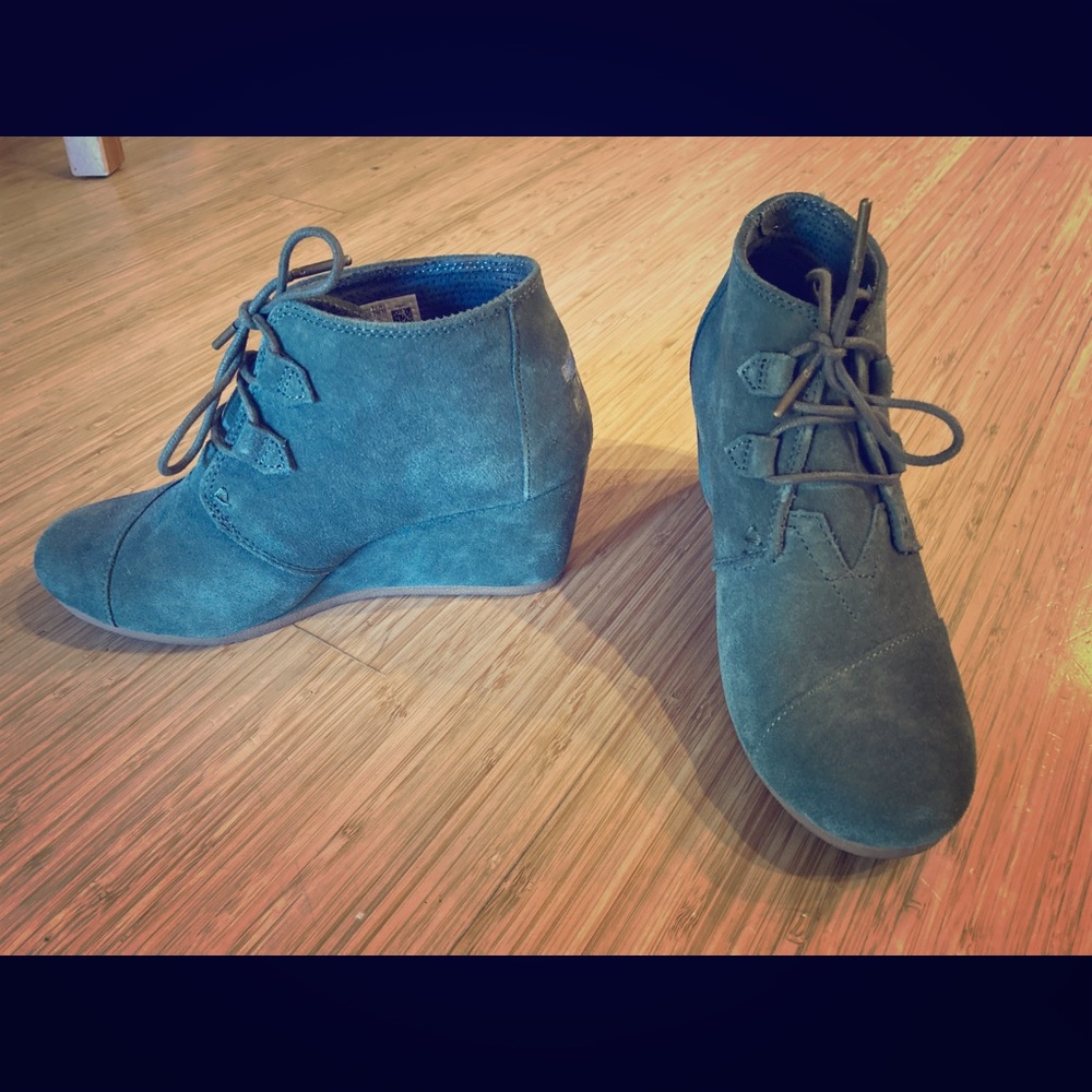 TOMS wedge bootie